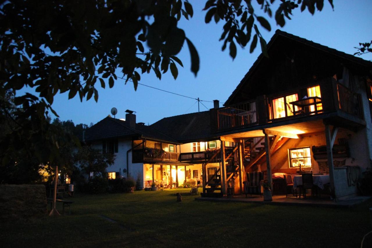 Sachserhof Ferienwohnungen In Sachsenburg Kültér fotó